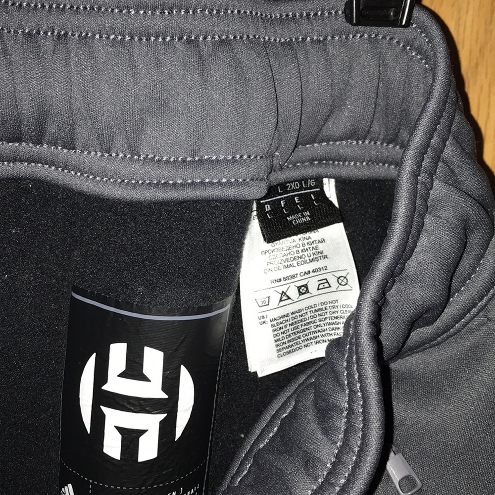 Adidas Tech Sweatpants - image 6